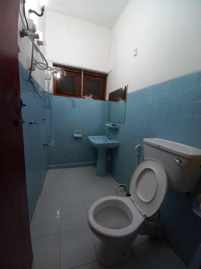 Lazy Bear Best Hostel In Kandy Exterior photo