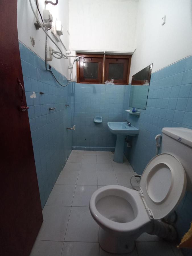 Lazy Bear Best Hostel In Kandy Exterior photo